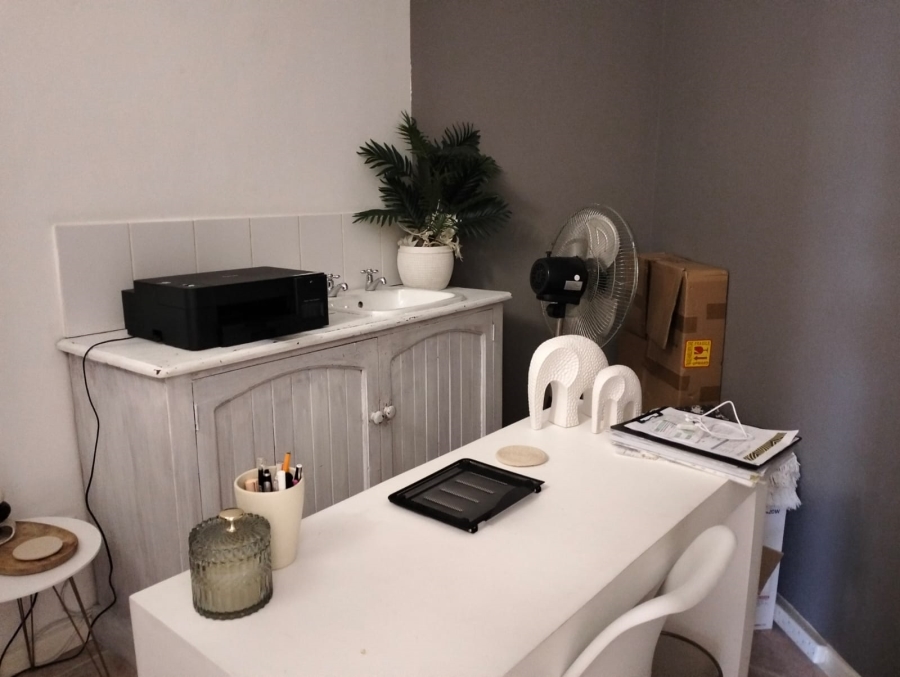 To Let commercial Property for Rent in Durbanville Western Cape